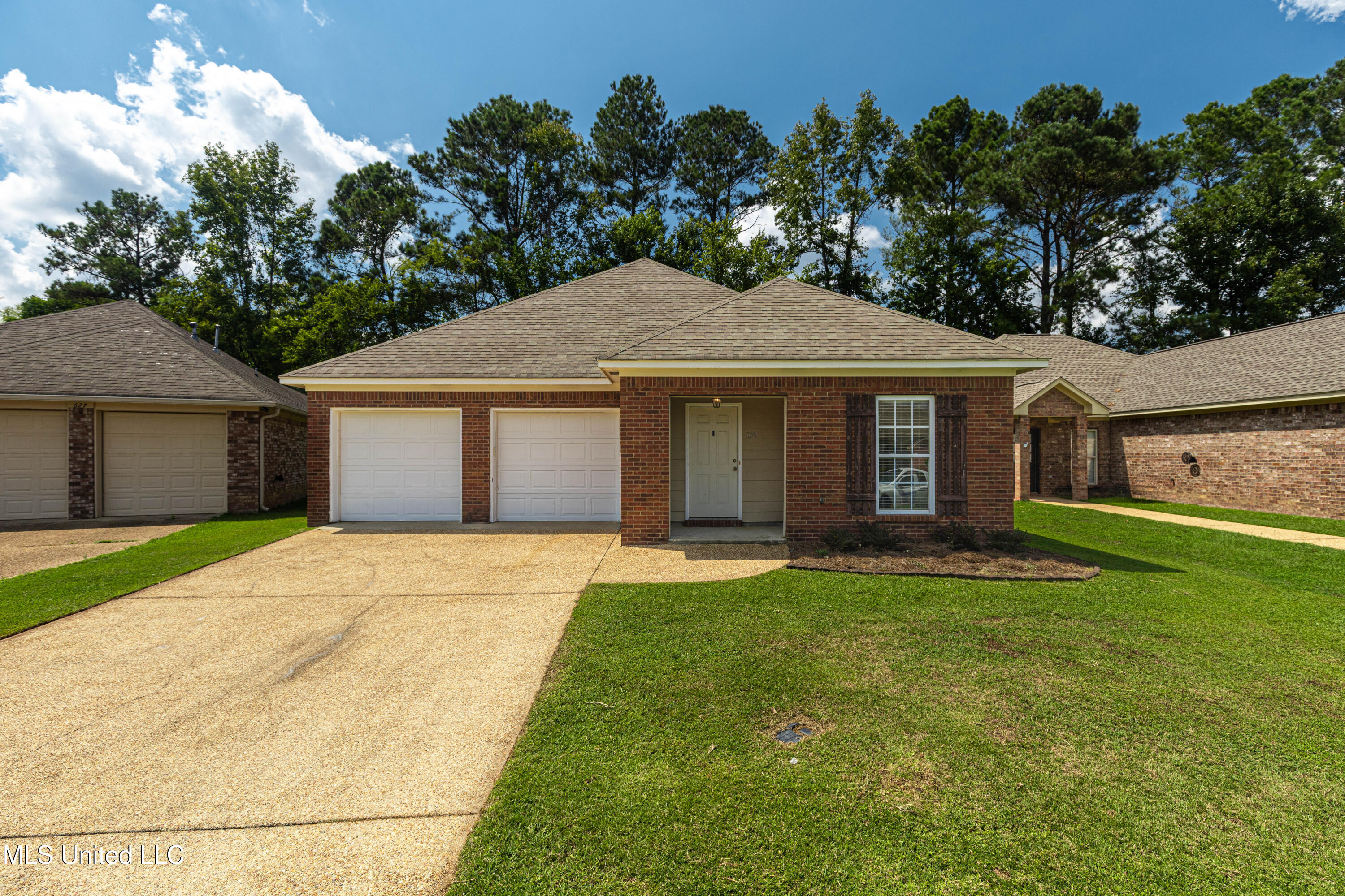 629 Westhill Road Brandon, MS 39042 - Photo 1 of 40 IMG_5246