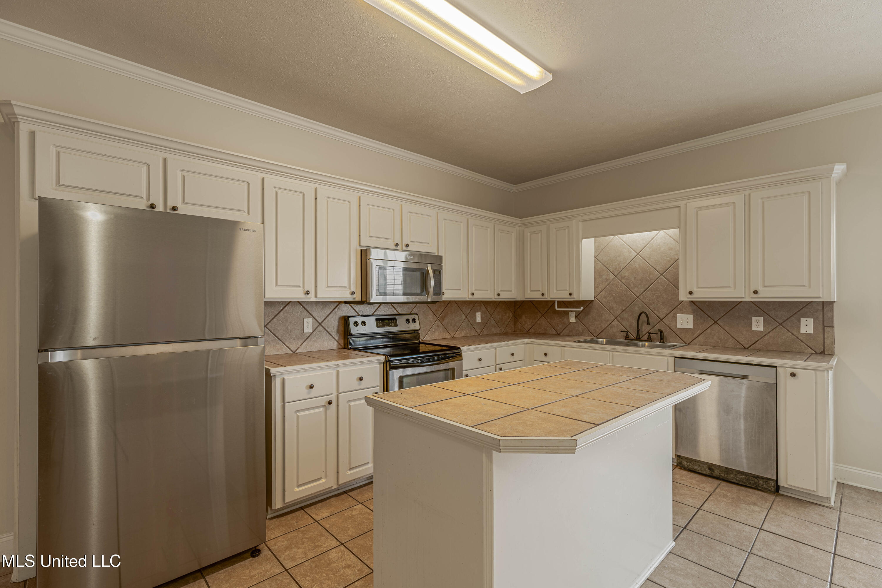 629 Westhill Road Brandon, MS 39042 - Photo 12 of 40 IMG_5277-Edit