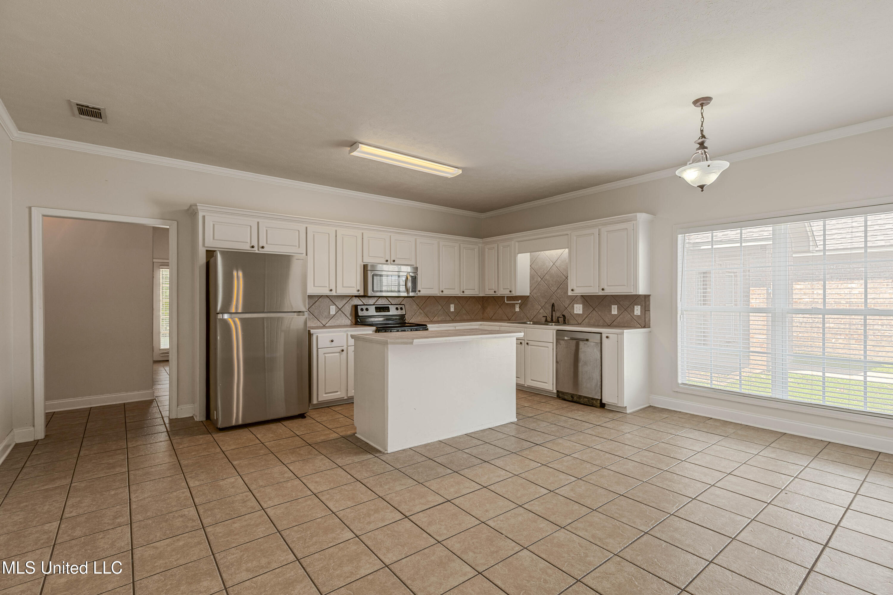 629 Westhill Road Brandon, MS 39042 - Photo 8 of 40 IMG_5265-Edit