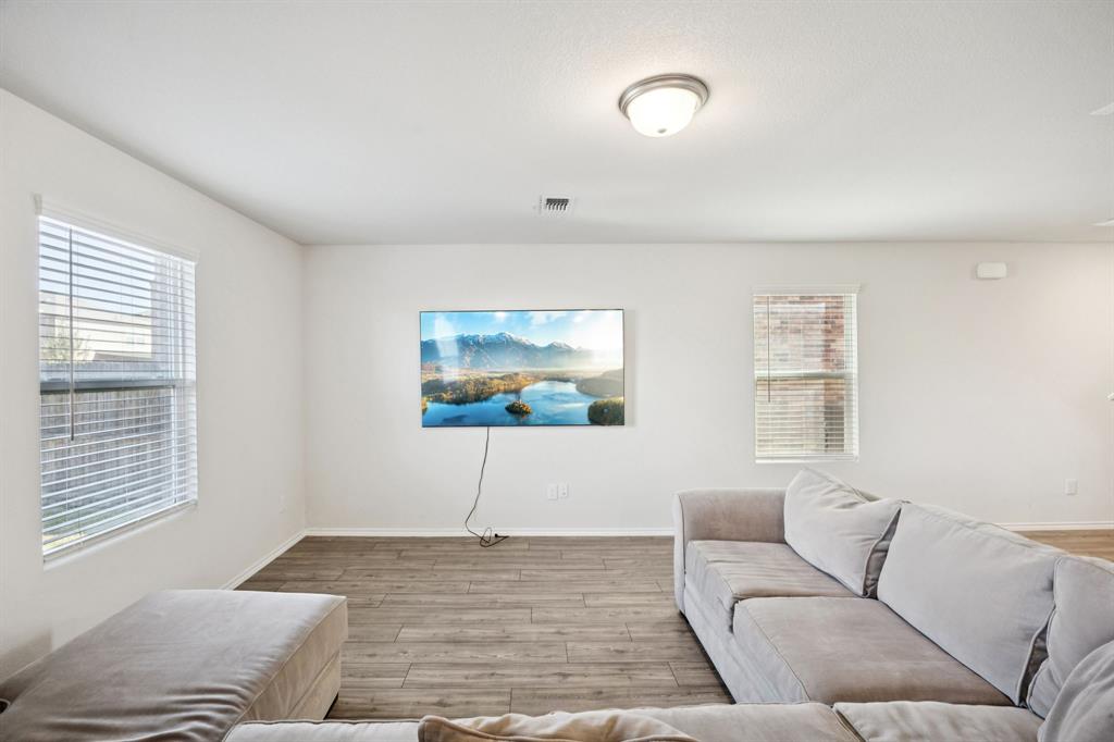 1839 Ballinger Drive Forney, TX 75126 - Photo 4 of 21