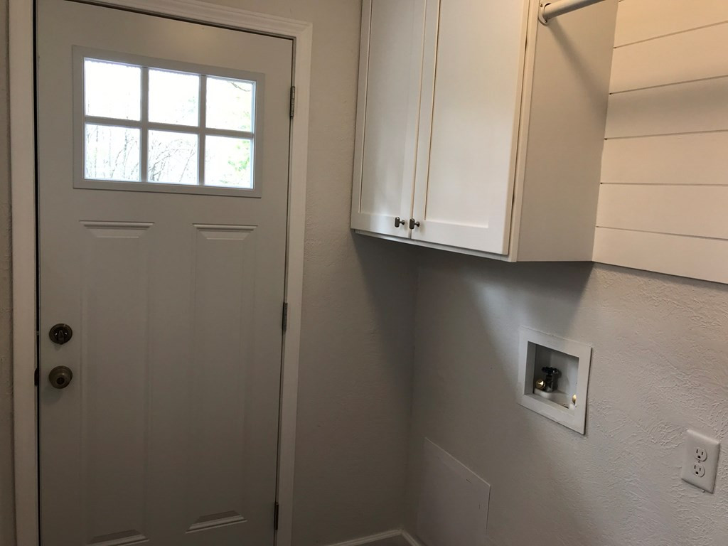 305 Beck Road Williston, SC 29853 - Photo 22 of 31
