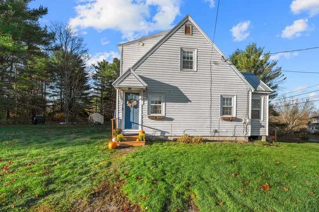 $210,000 | 1 McNally Road, Clinton, ME 04927