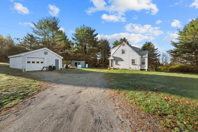 $210,000 | 1 McNally Road, Clinton, ME 04927