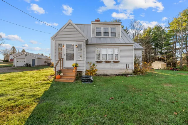 $210,000 | 1 McNally Road, Clinton, ME 04927