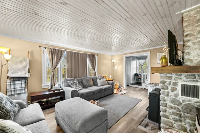 $210,000 | 1 McNally Road, Clinton, ME 04927