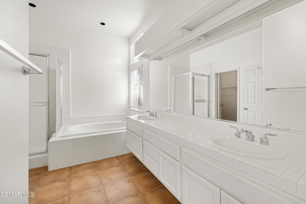 2449 Rutland Place Thousand Oaks, CA 91362 - Photo 17 of 29