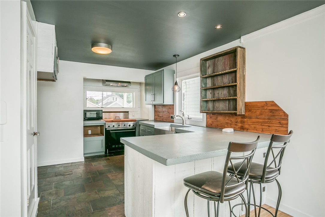 134 Strathmore Drive Greece, NY 14616 - Photo 4 of 21