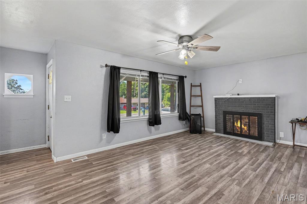 930 York Road Mount Vernon, IL 62864 - Photo 4 of 17