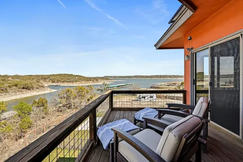 $899,000 | 840 Windy Shores Loop, Spicewood, TX 78669
