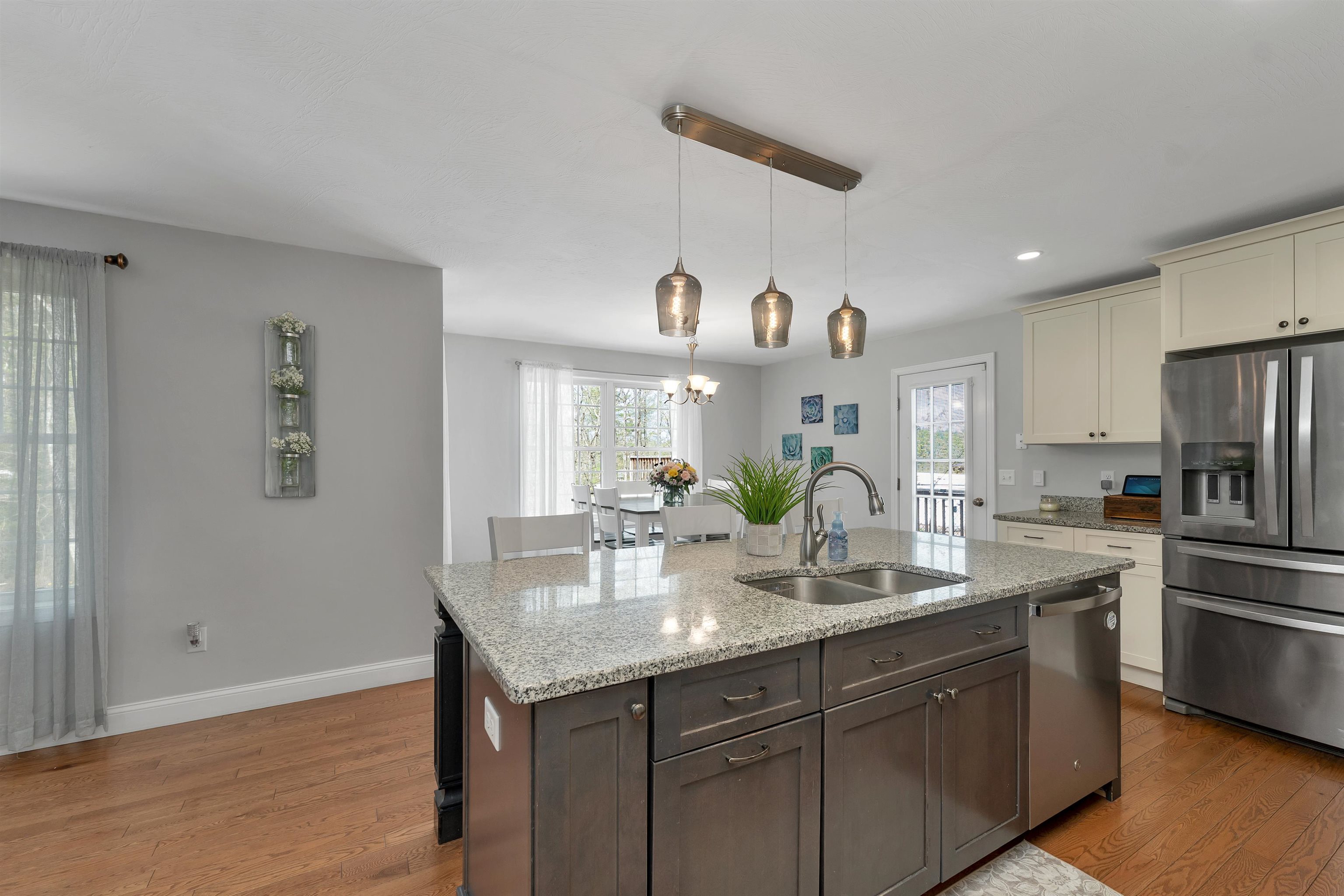 17 Blueberry Hill Road Raymond, NH 03077 - Photo 9 of 59 Gallery Image 9