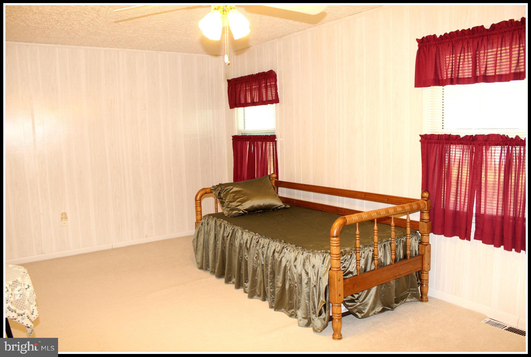 12 Marshall Road Waldorf, MD 20602 - Photo 16 of 26 Bedroom