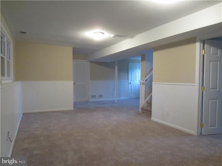 321 Deerfield Road Newark, DE 19713 - Photo 16 of 21