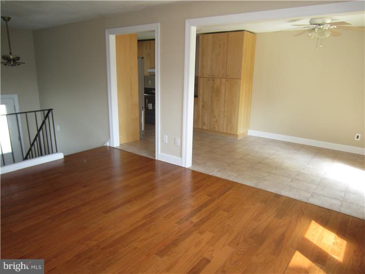 321 Deerfield Road Newark, DE 19713 - Photo 3 of 21