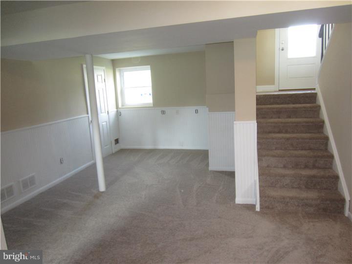 321 Deerfield Road Newark, DE 19713 - Photo 7 of 21