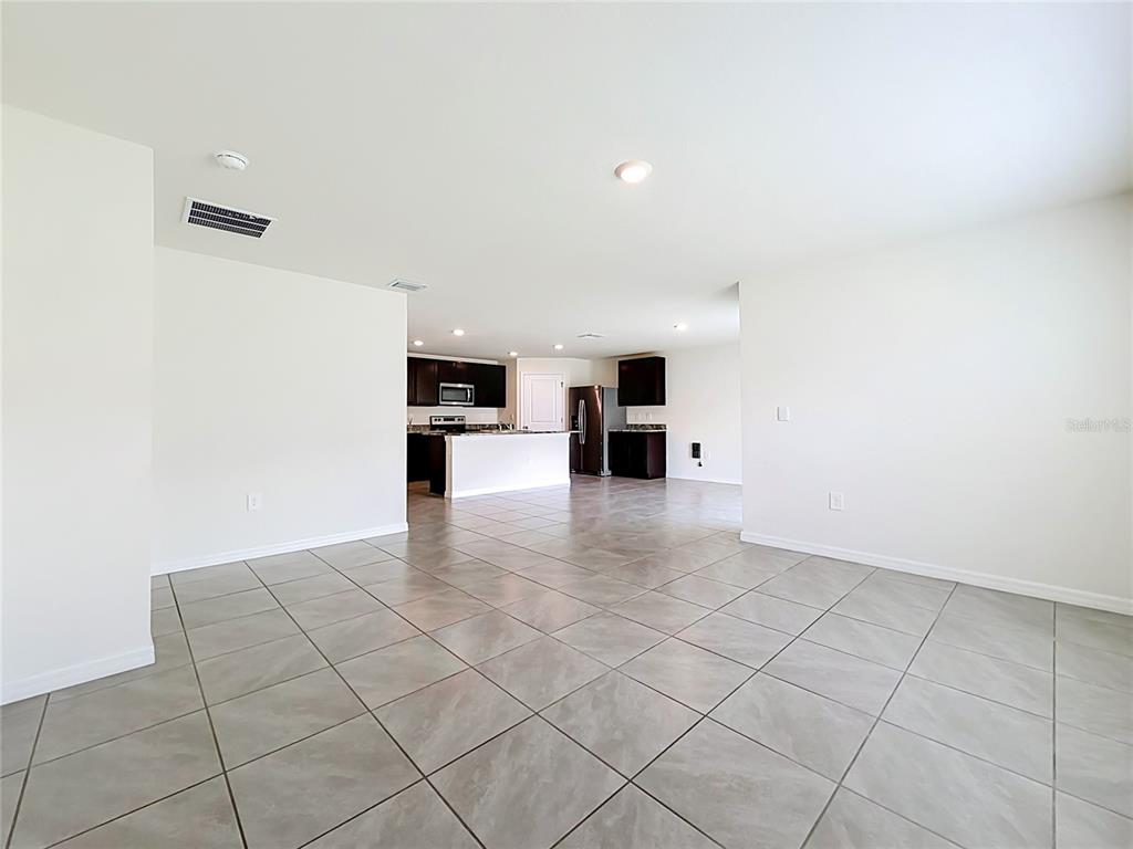 6698 Southeast 3rd Loop Ocala, FL 34472 - Photo 27 of 43