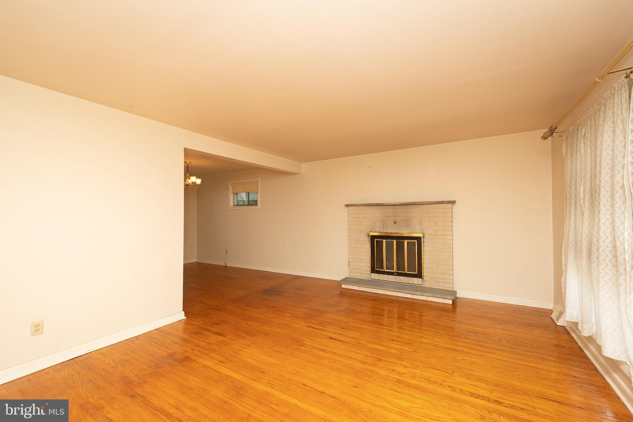 2919 Joyce Road Abington, PA 19001 - Photo 3 of 29 Gallery Image 3