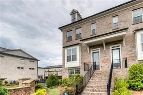 $540,000 | 1002 Township Square, Alpharetta, GA 30022