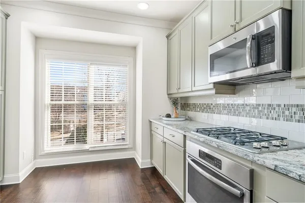 $490,000 | 1002 Township Square, Alpharetta, GA 30022