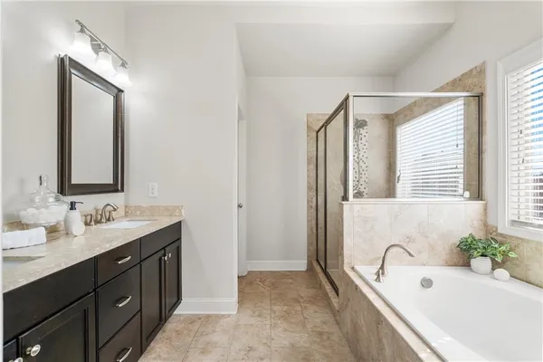 $490,000 | 1002 Township Square, Alpharetta, GA 30022