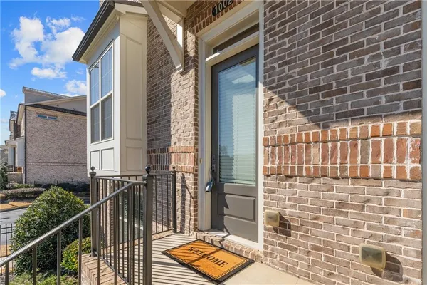 $490,000 | 1002 Township Square, Alpharetta, GA 30022