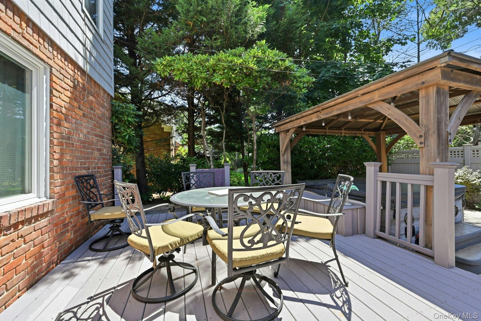 58 Reeve Road Rockville Centre, NY 11570 - Photo 30 of 35 Gallery Image 30