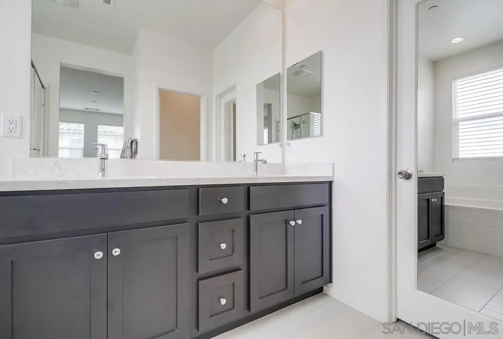 1424 Santa Victoria Road, Unit 6 Chula Vista, CA 91913 - Photo 27 of 47 Gallery Image 27