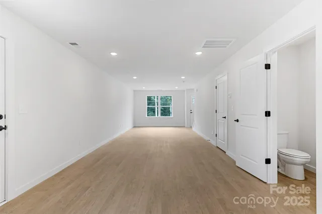 $429,000 | 21 8th Ave Drive Southeast, Unit 5, Hickory, NC 28602