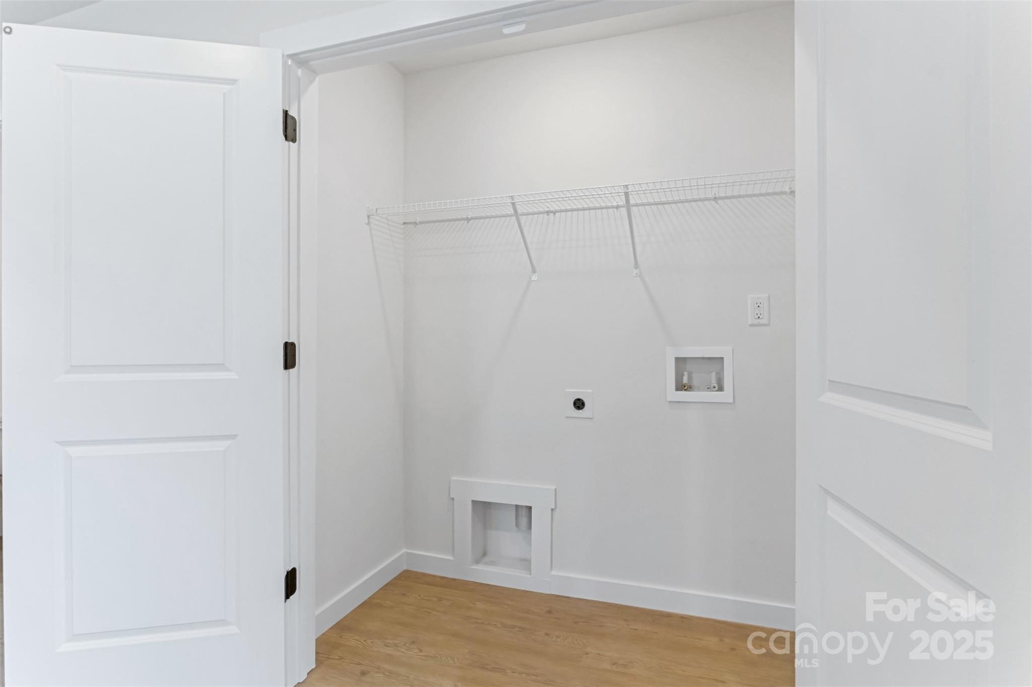 21 8th Ave Drive Southeast, Unit 5 Hickory, NC 28602 - Photo 7 of 14 a view of small space