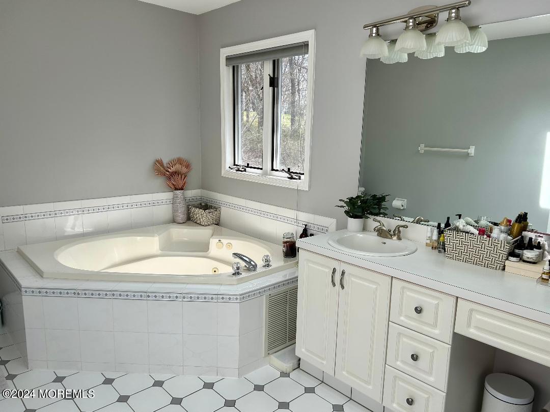 103 Taylors Mills Road Manalapan, NJ 07726 - Photo 20 of 34 Master Bath