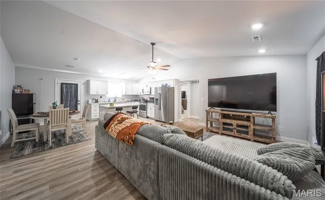 $264,900 | 13272 Half Drive, Dixon, MO 65459