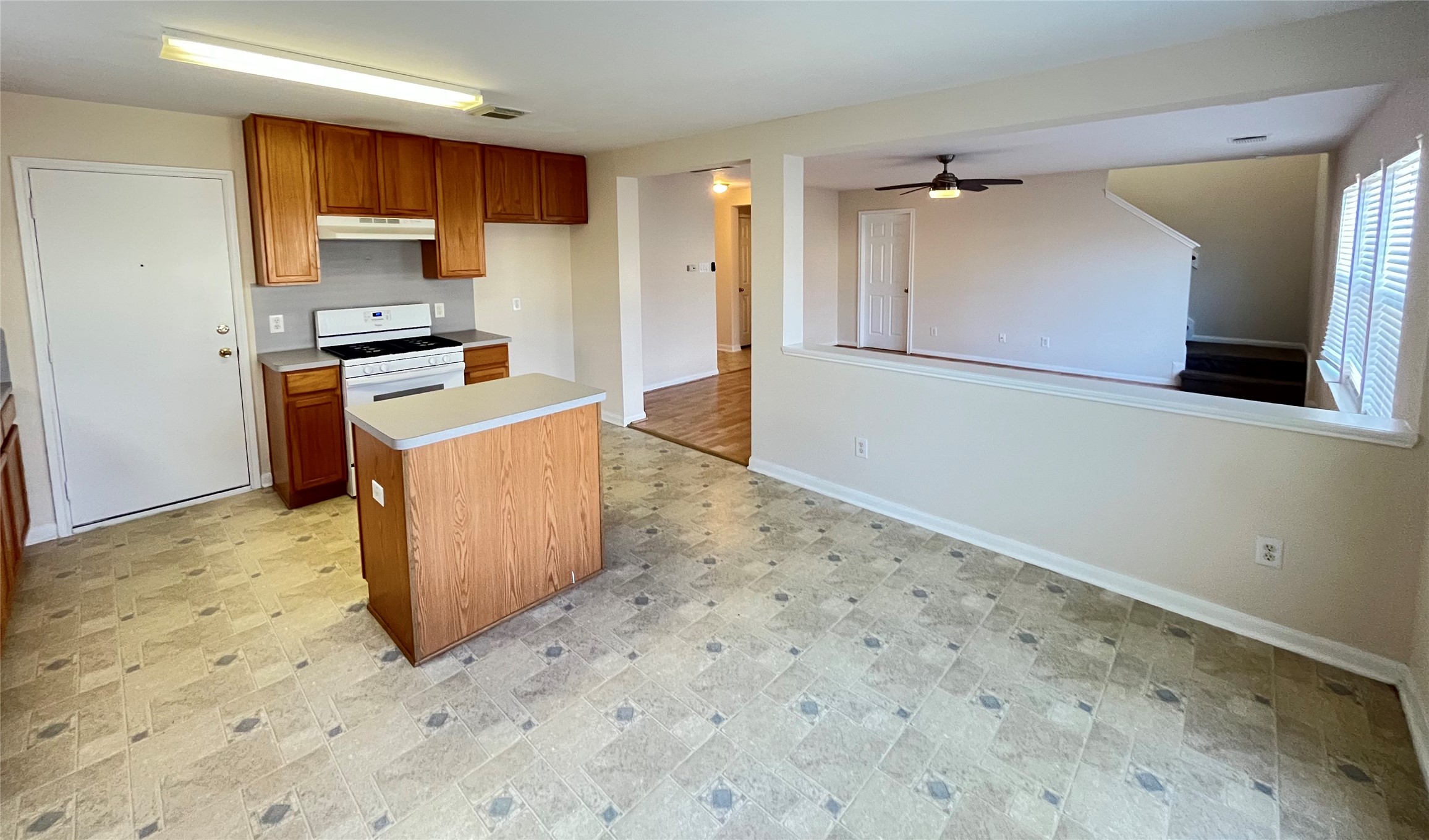 29546 South Legends Bend Drive Spring, TX 77386 - Photo 4 of 12