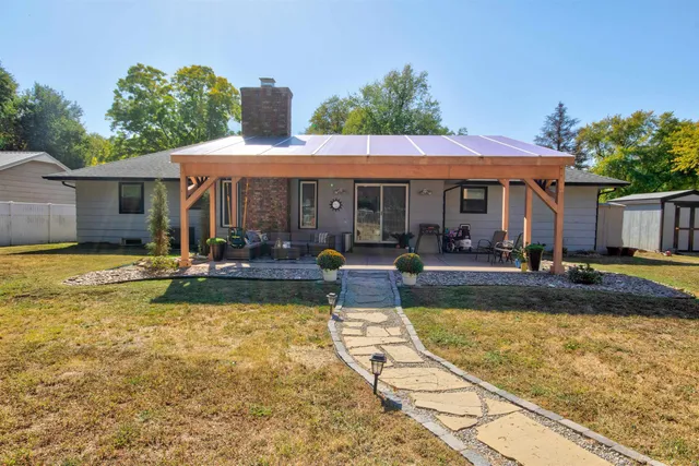 $309,900 | 1200 Oakwood Court, Derby, KS 67037