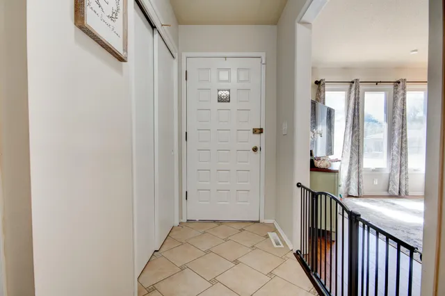 $309,900 | 1200 Oakwood Court, Derby, KS 67037