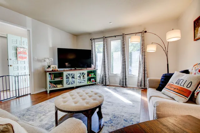 $309,900 | 1200 Oakwood Court, Derby, KS 67037