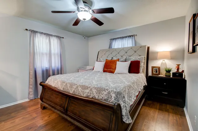 $309,900 | 1200 Oakwood Court, Derby, KS 67037