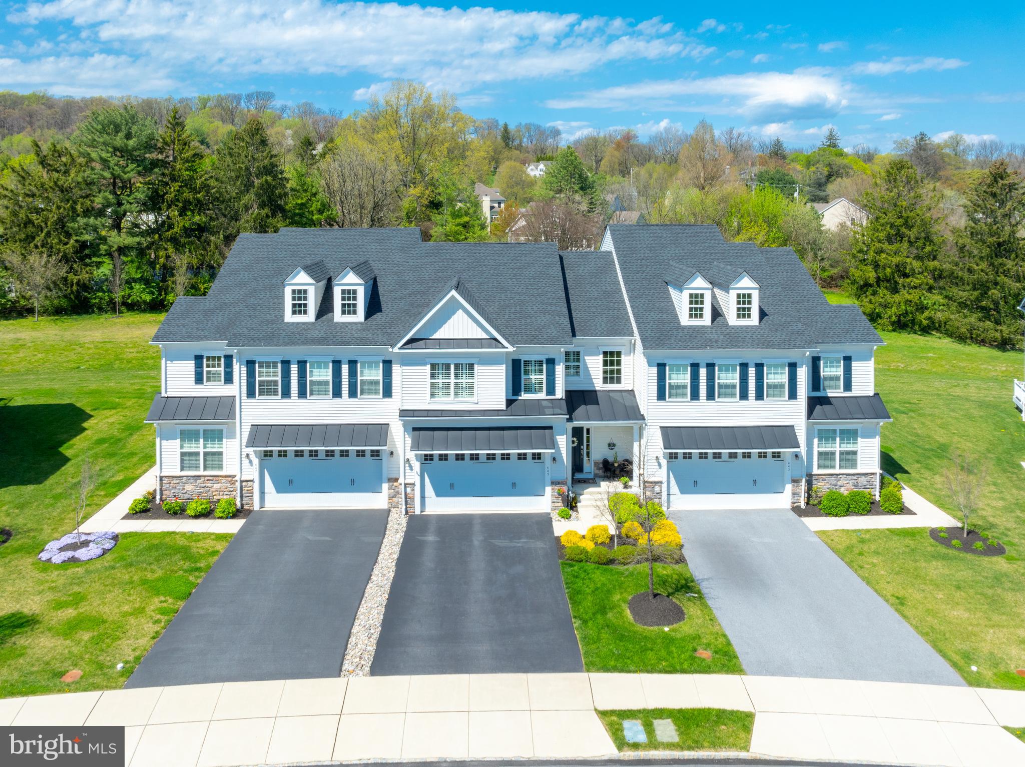445 Lee Place Exton, PA 19341 - Photo 2 of 54 Gallery Image 2