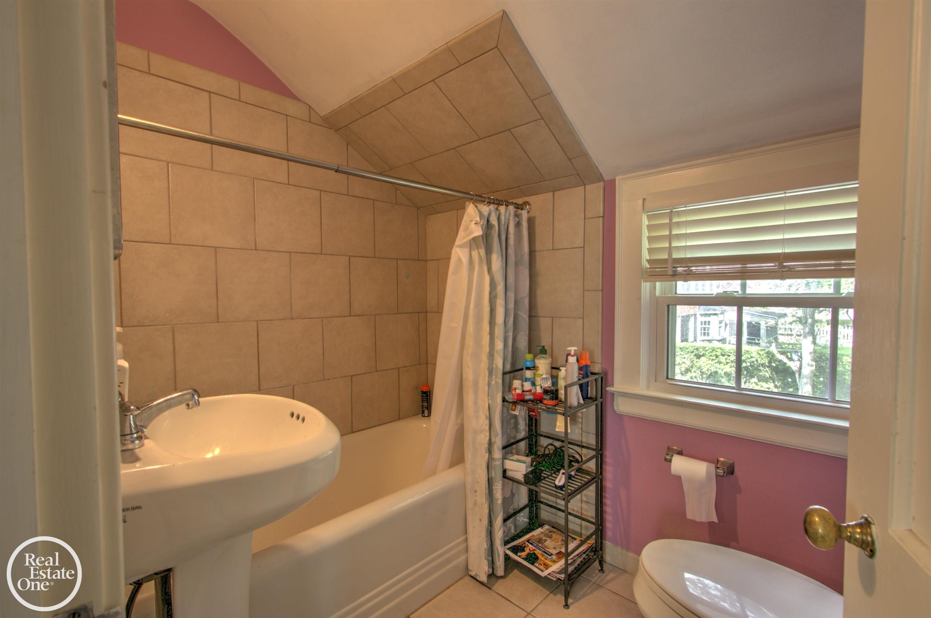 203 Ridge Road Grosse Pointe Farms, MI 48236 - Photo 34 of 51