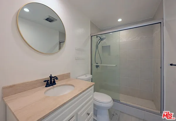 $2,995 | 11750 Sunset Boulevard, Unit 116, Los Angeles, CA 90049