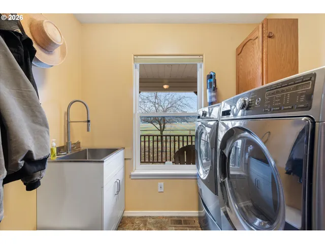 $679,900 | 15605 Wingville Lane, Baker City, OR 97814