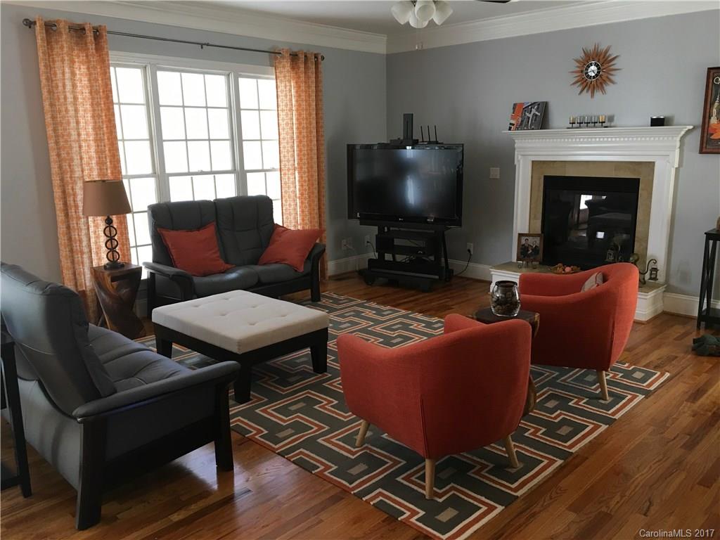 11094 Pheasant Run Tega Cay, SC 29708 - Photo 4 of 24