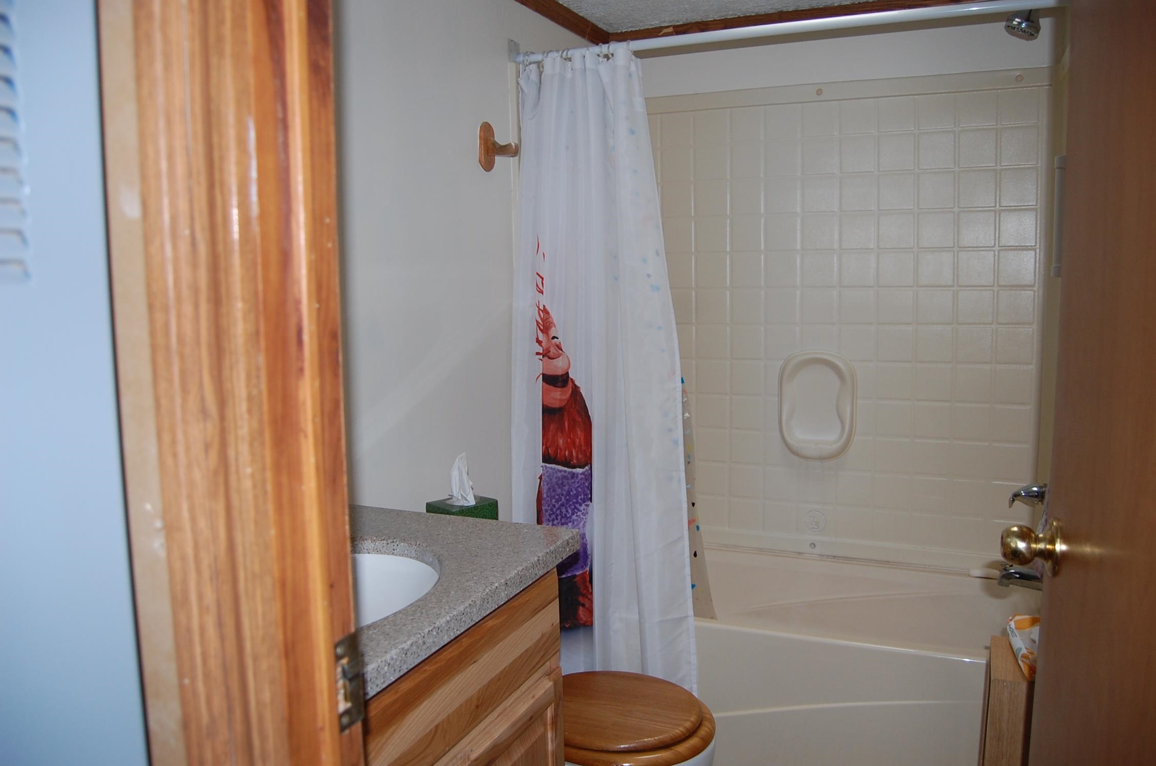 7006 Lake Street Loudon, NH 03307 - Photo 10 of 17