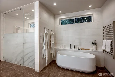 $3,388,000 | 13023 167th Avenue Northeast, Redmond, WA 98052
