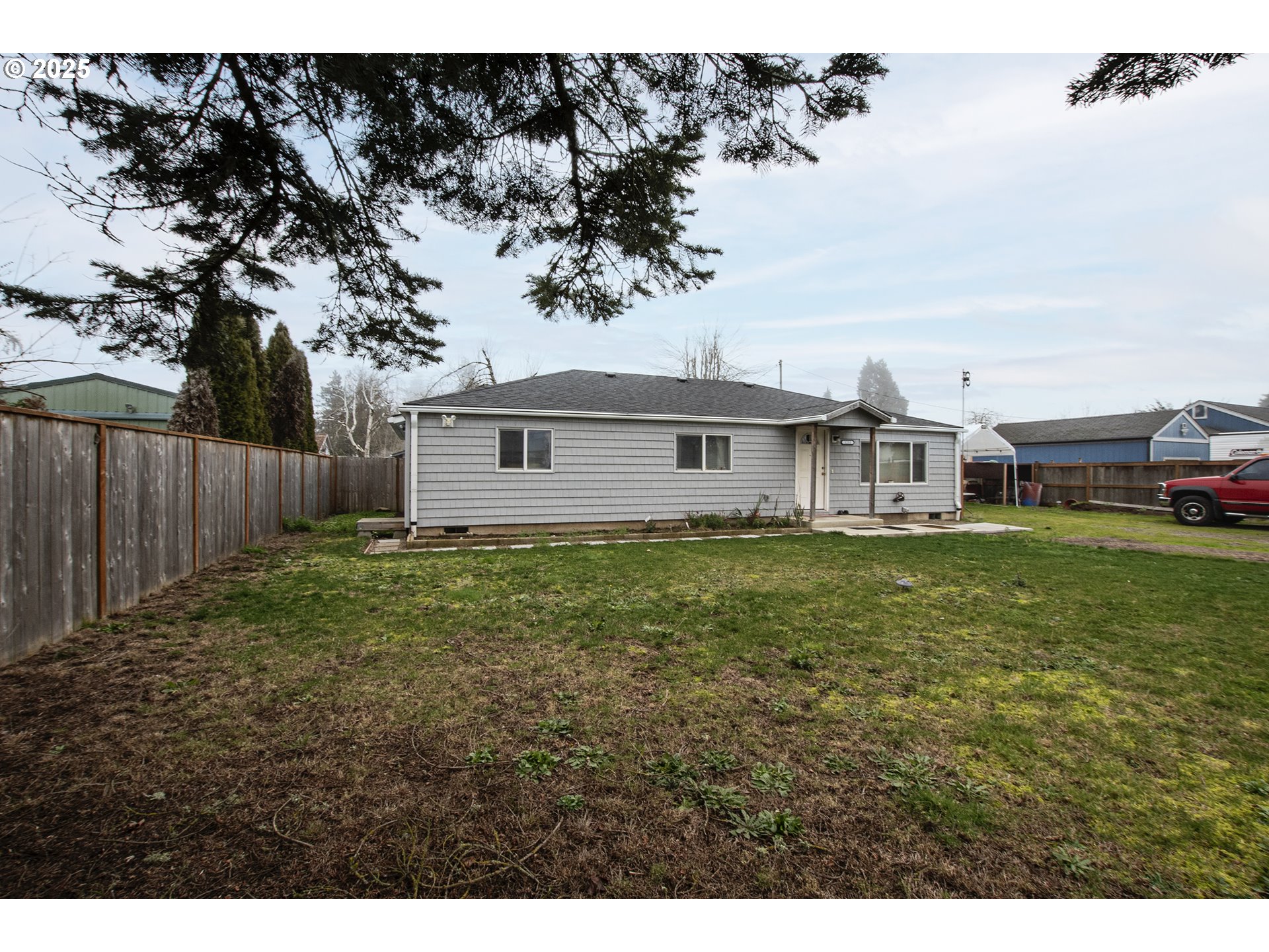 1253 30th Street Springfield, OR 97478 - Photo 2 of 15 a view of a house with a yard