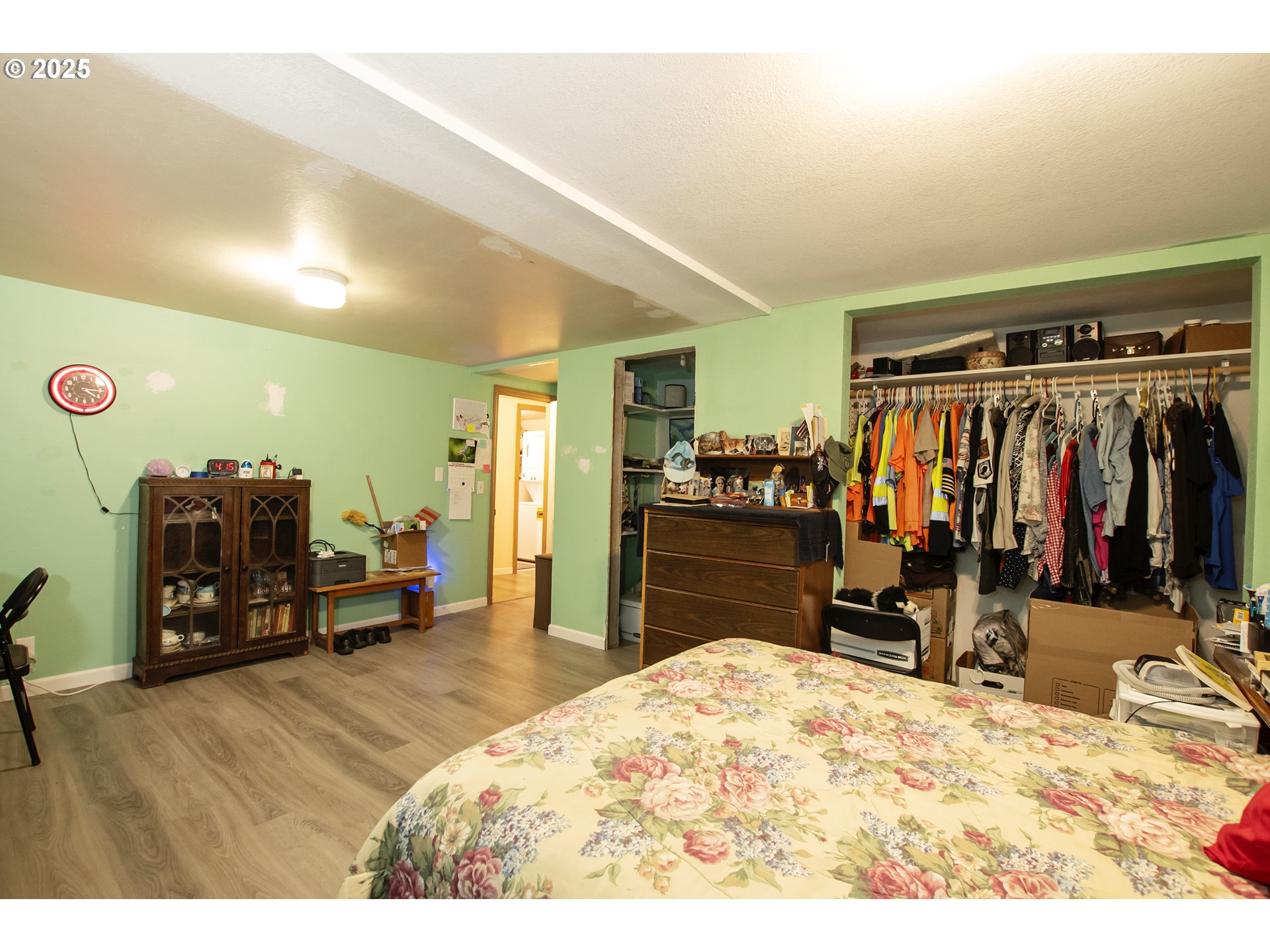 1253 30th Street Springfield, OR 97478 - Photo 10 of 15 a bed room with a bed and gym equipment