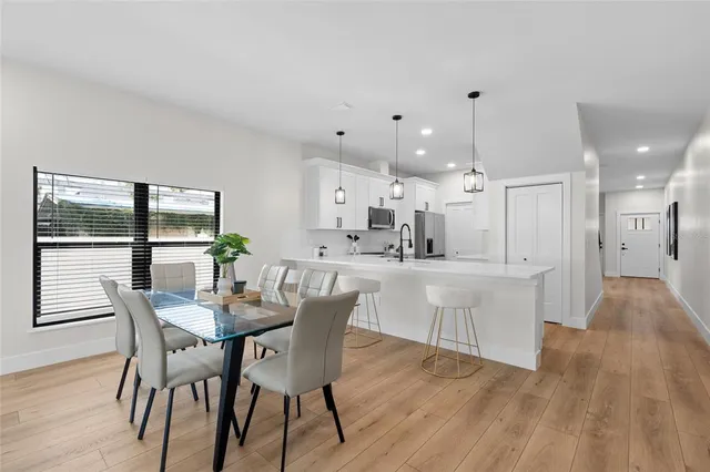 $689,900 | 4308 West Gray Street, Unit 4, Tampa, FL 33609