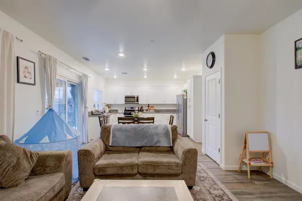 $559,000 | 1479 Santini Avenue, Manteca, CA 95336