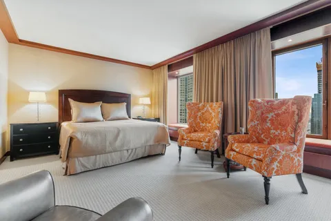 $999,500 | 161 East Chicago Avenue, Unit 33DE, Chicago, IL 60611