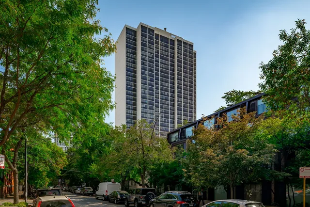 $389,000 | 1636 North Wells Street, Unit 615, Chicago, IL 60614