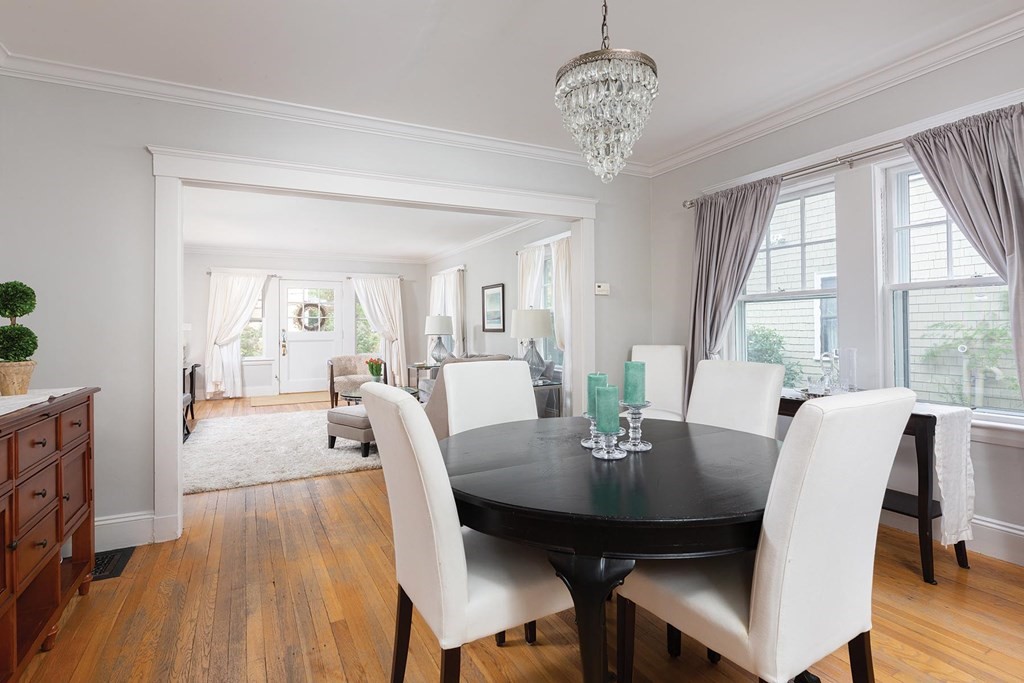54 Lakewood Road Newton, MA 02461 - Photo 4 of 11 Gallery Image 4