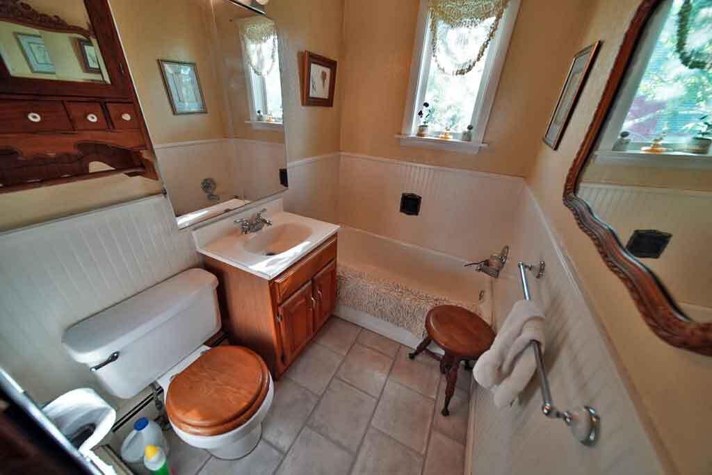 188 Hodgdon Mills Road Hodgdon, ME 04730 - Photo 25 of 57 bathroom-full-hodgdon-me